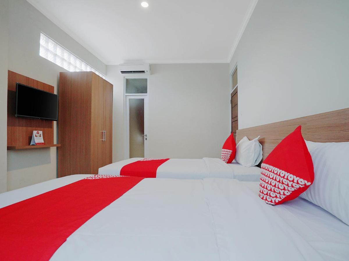 Oyo 415 The Kartini 8 Hotel