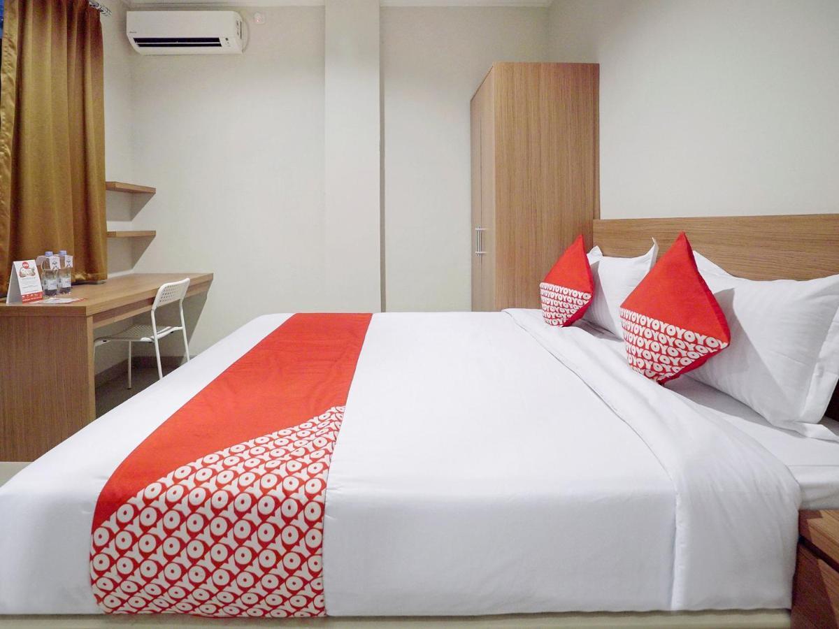Hotel Oyo 415 The Kartini 8 2*