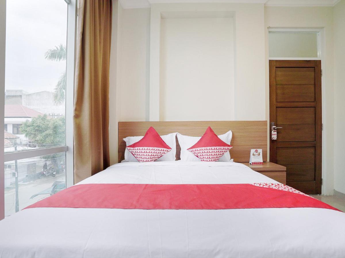Hotel Oyo 415 The Kartini 8