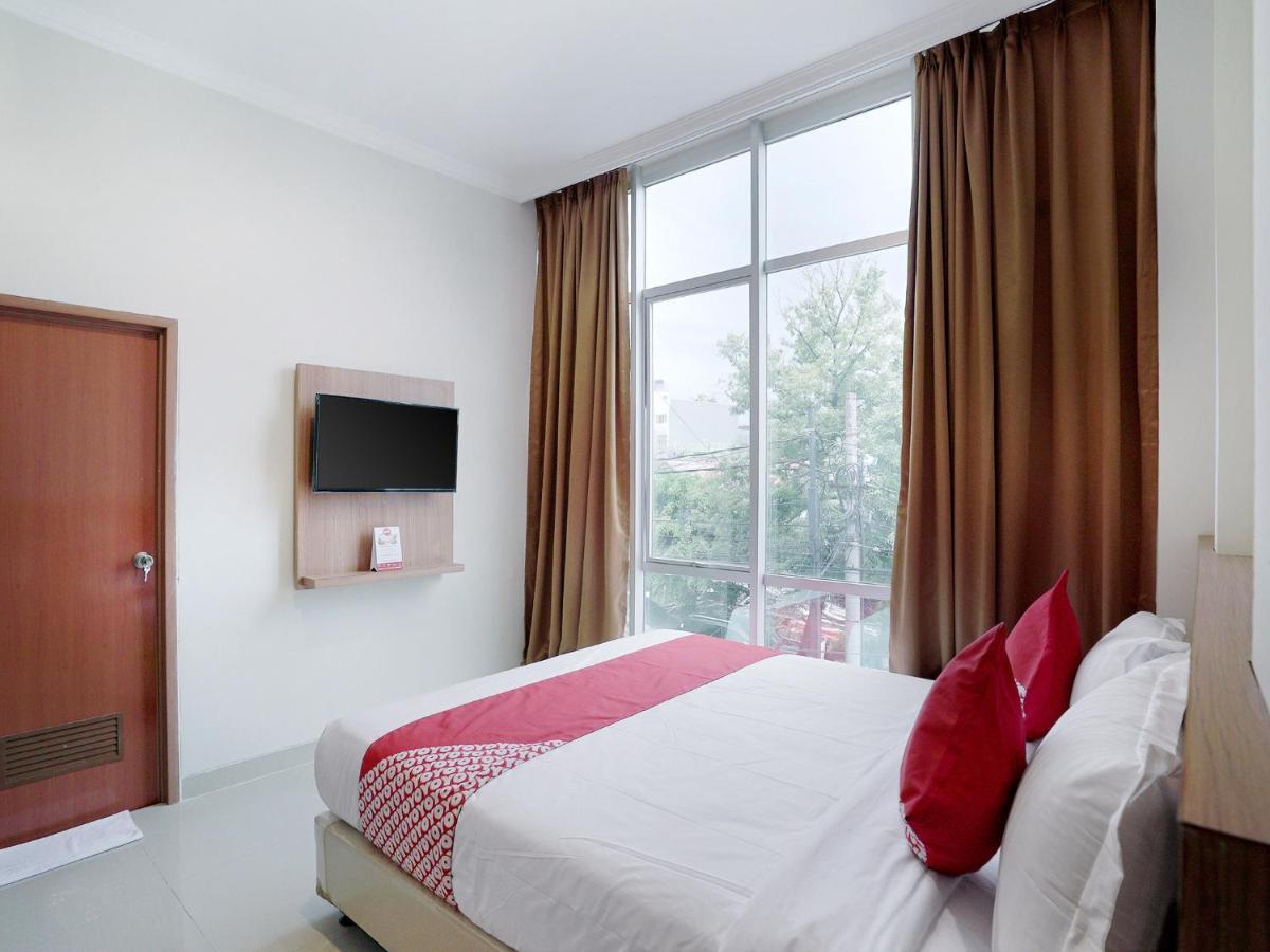 Oyo 415 The Kartini 8 Hotel 2*