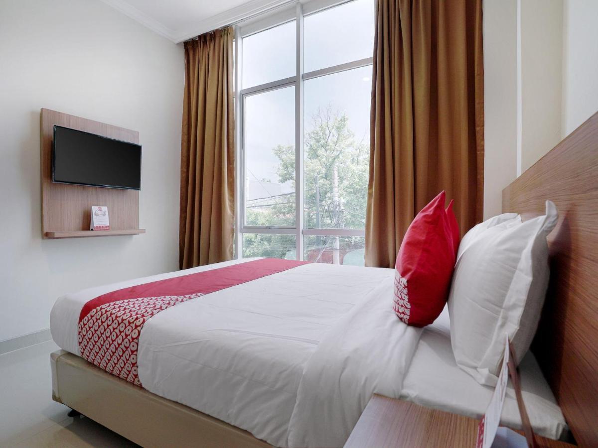 Hotel Oyo 415 The Kartini 8