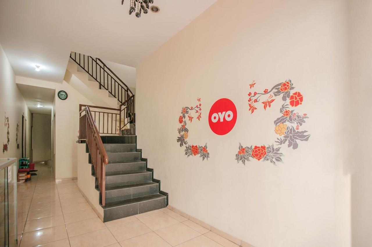 Super Oyo 122 Oekude Kost 2*