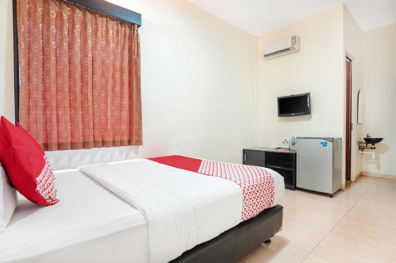Super Oyo 122 Oekude Kost 2*