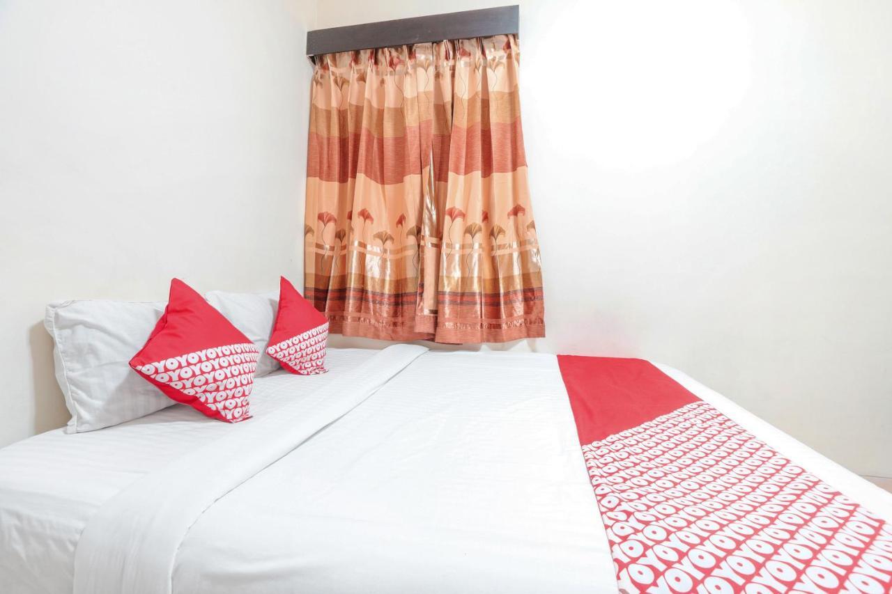 Super Oyo 122 Oekude Kost Hotel 2*