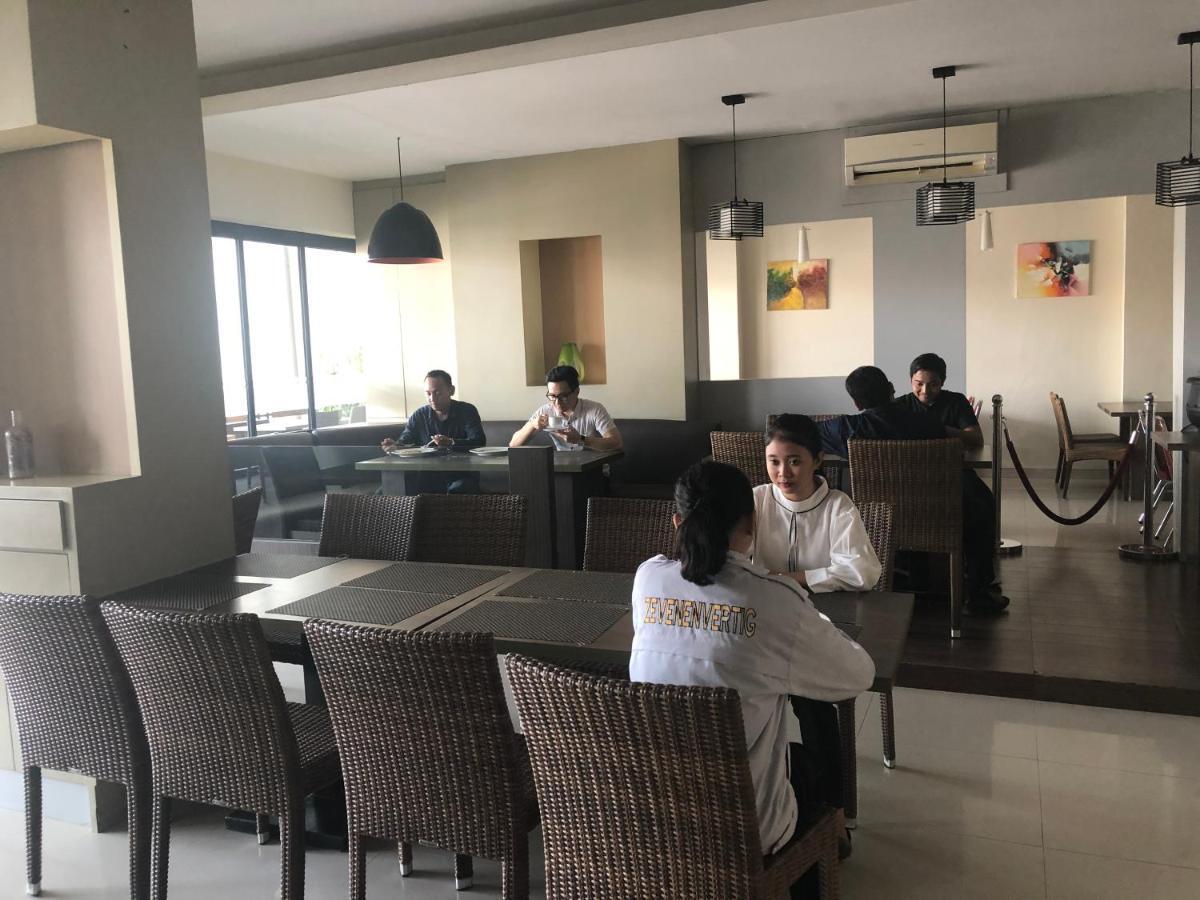 Hotel Harlys Jakarta
