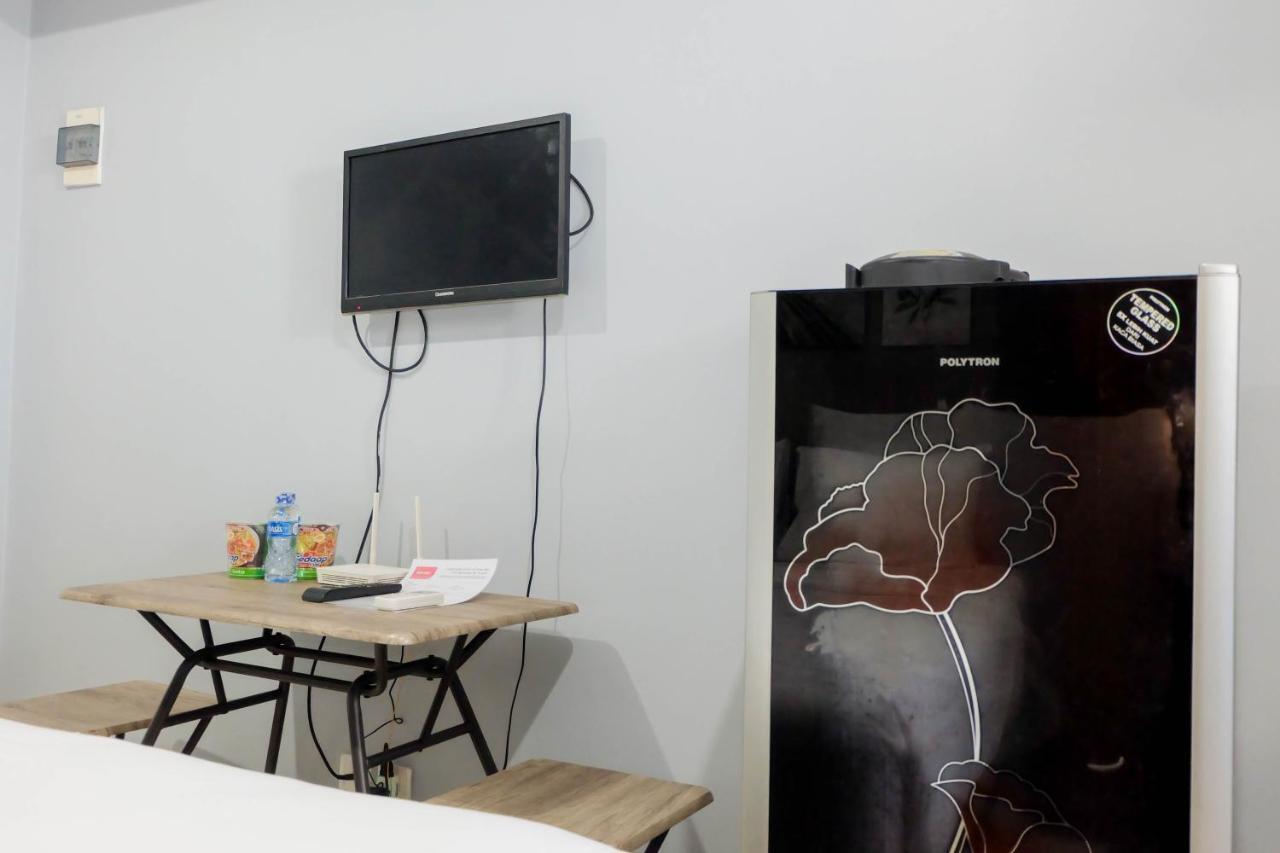 Apartment Sea View At Bay Pluit By Travelio