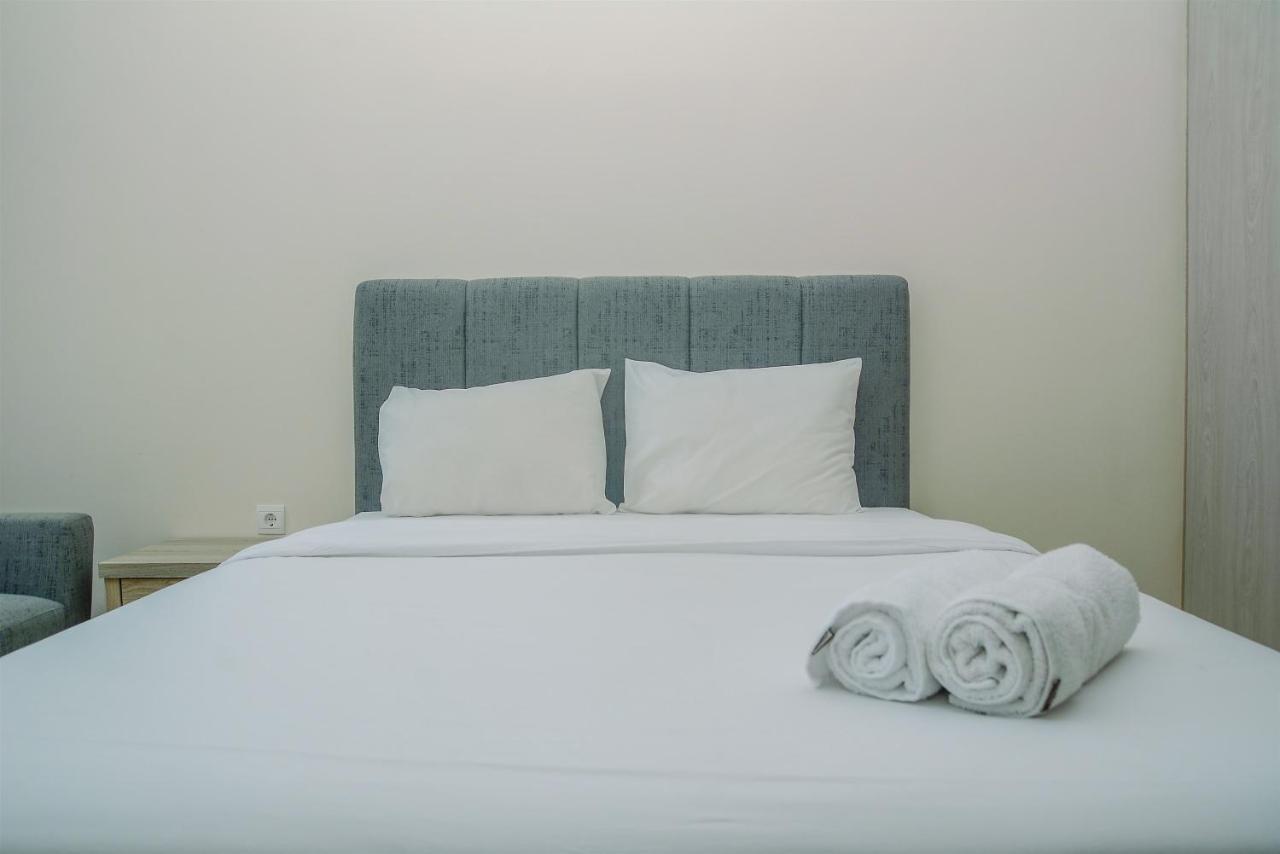 Modern And Cozy Menteng Park By Travelio