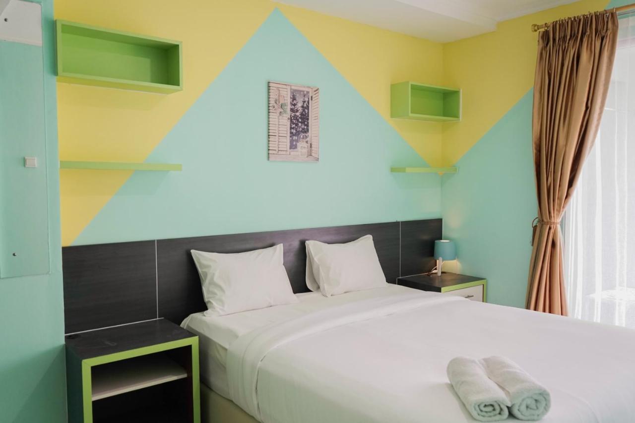 Elegant And Comfy 1br Glodok By Travelio * Jakarta