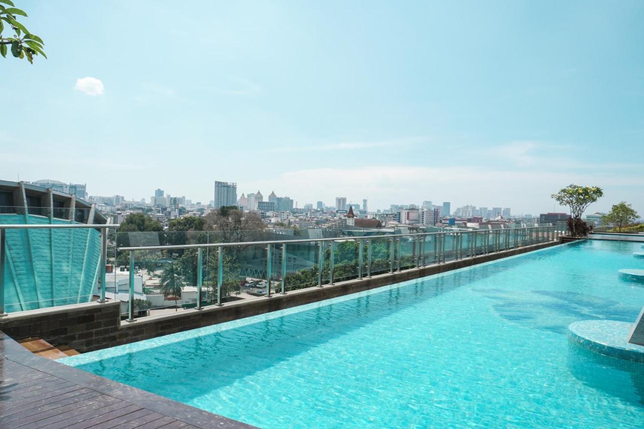 Stunning At Menteng Park By Travelio Jakarta