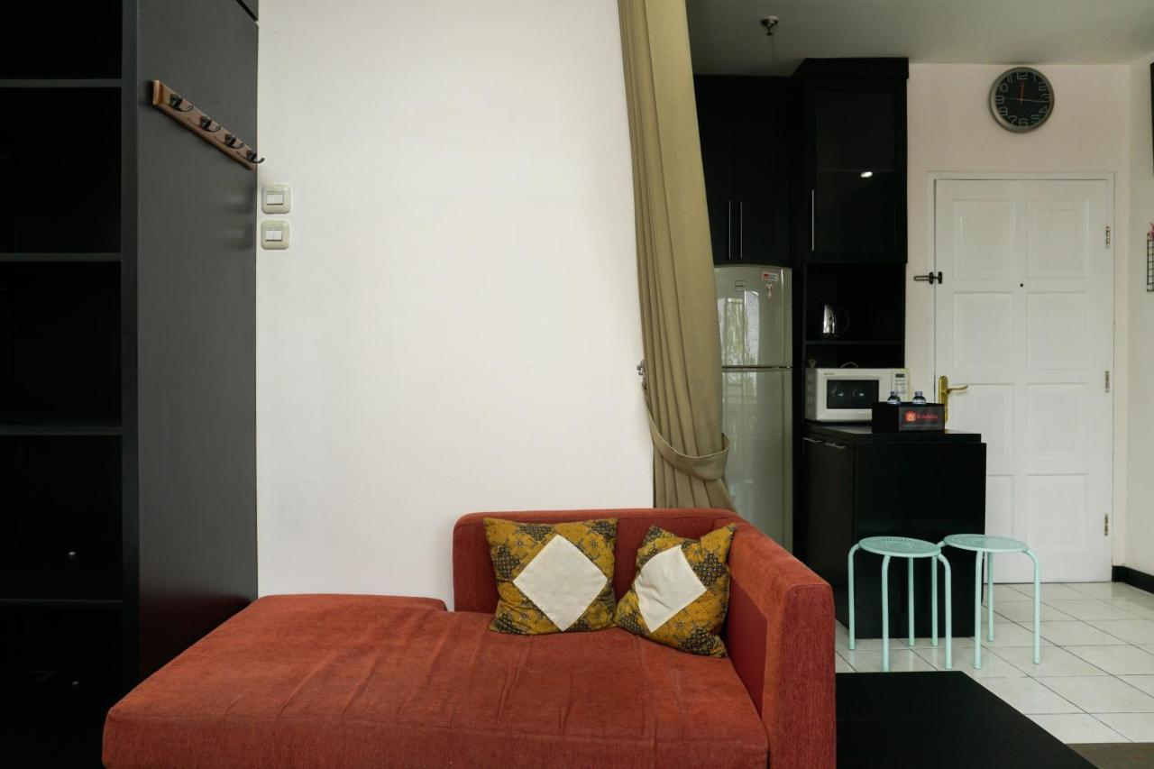 Big And Cozy At Puri Garden By Travelio Apartment
