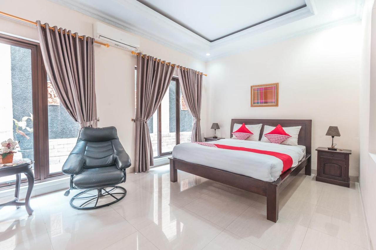 Hotel Oyo 1667 Lux Barkah