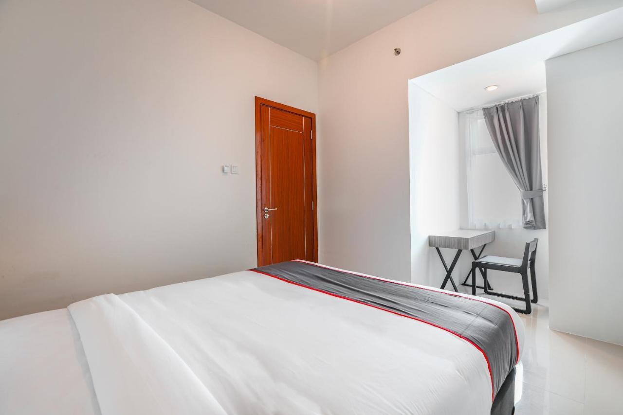 Hotel Super Oyo Collection O 16 Vittoria Jakarta