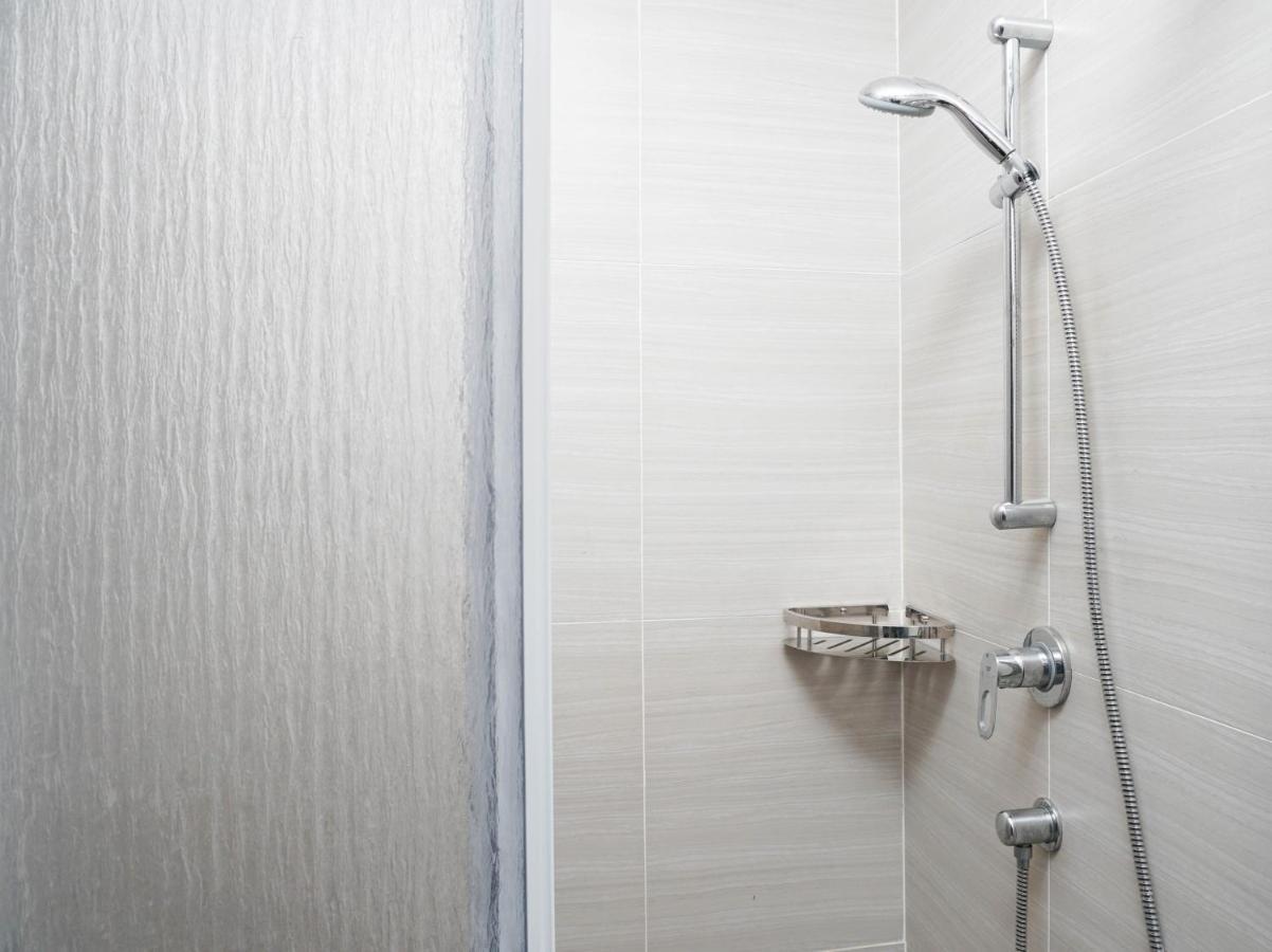Spacious With View West Vista By Travelio * Jakarta