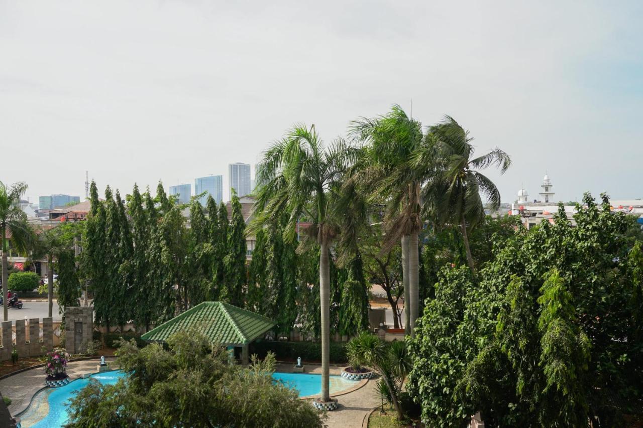 Big And Cozy At Puri Garden By Travelio Apartment