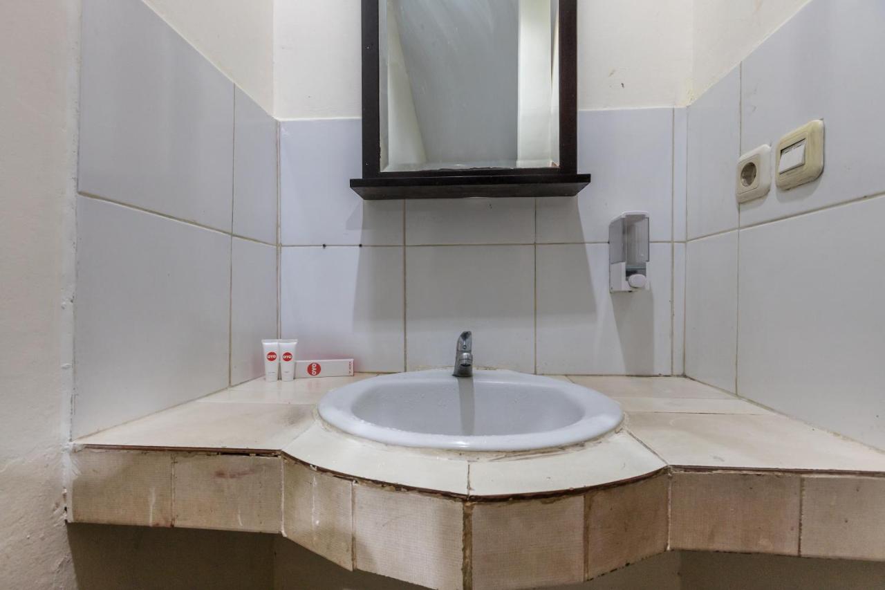 Hotel Oyo 1672 Wisma Barkah Jakarta