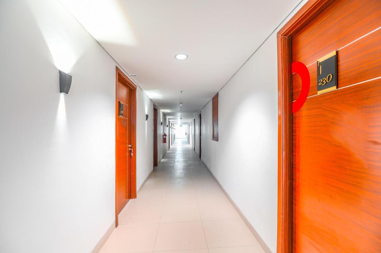 Hotel Super Oyo Collection O 16 Vittoria 3*