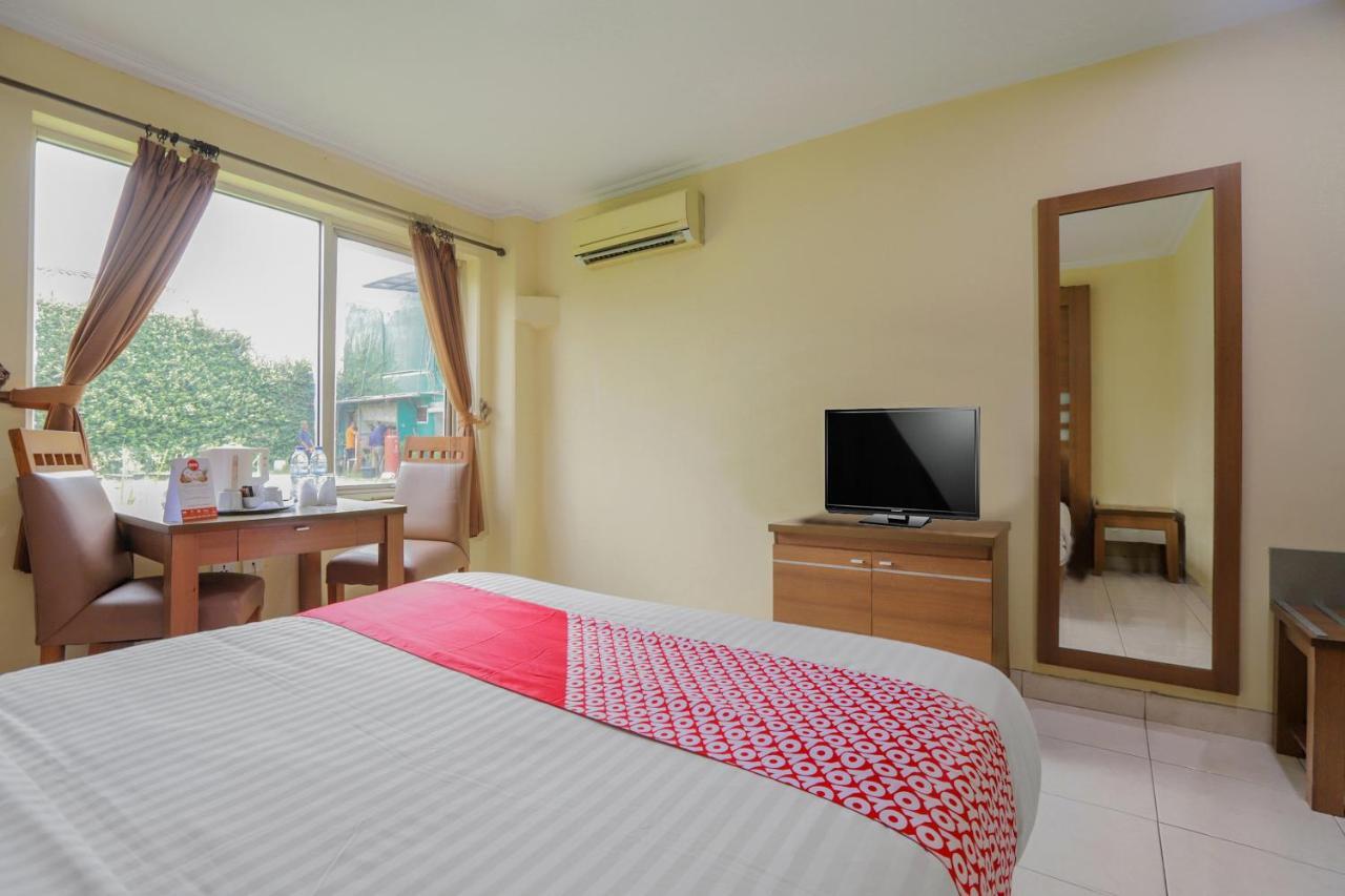 Senen Indah Syariah Hotel Jakarta