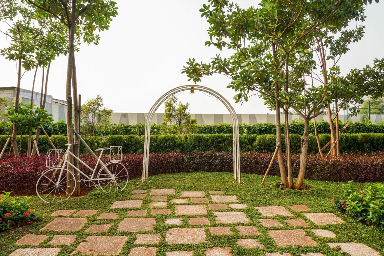 Spacious With View West Vista By Travelio *