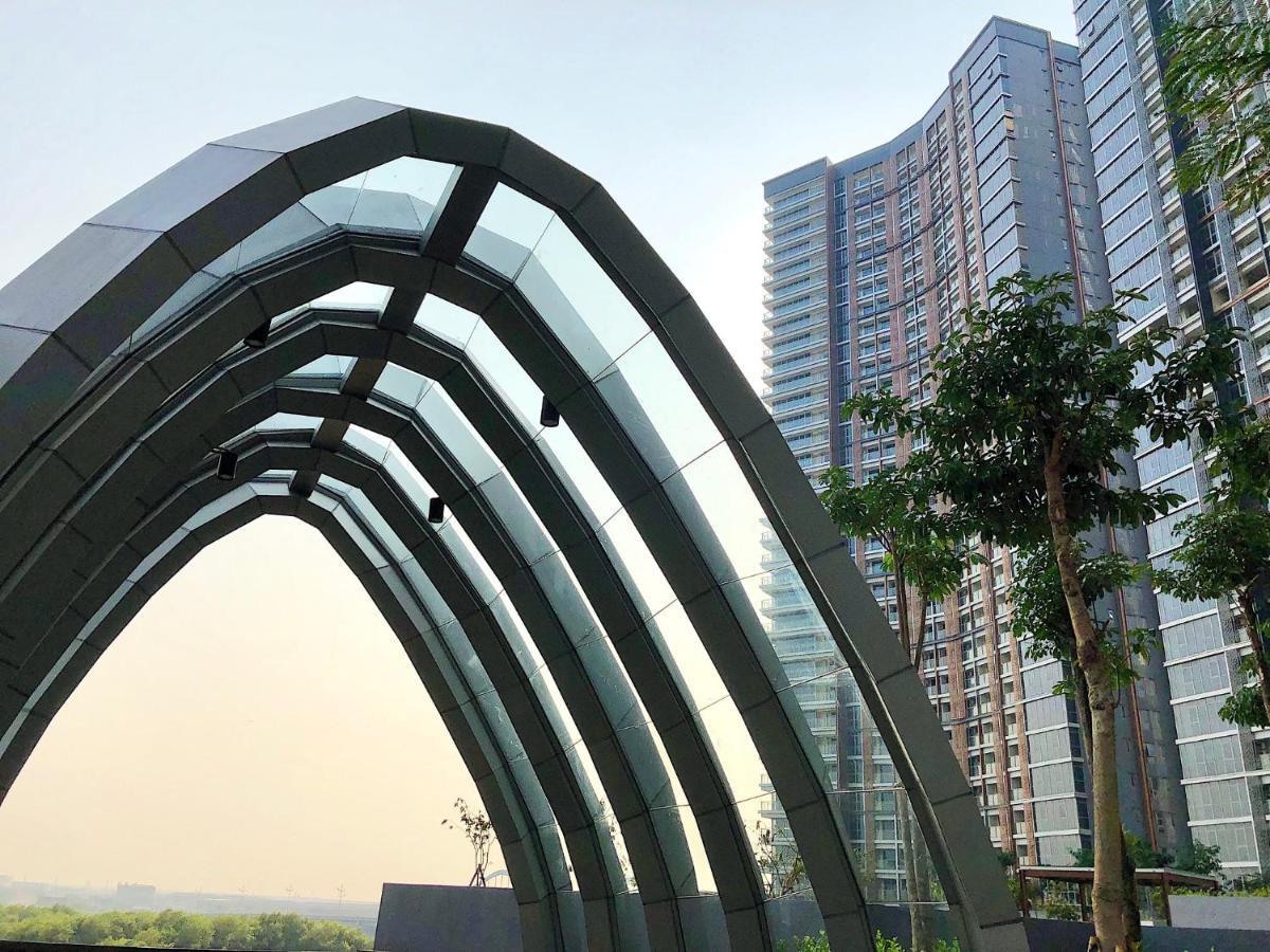 Gold Coast Pik Sea View By Longesuites * Jakarta