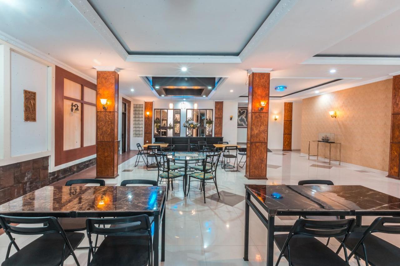Oyo 1667 Lux Barkah 2* Jakarta