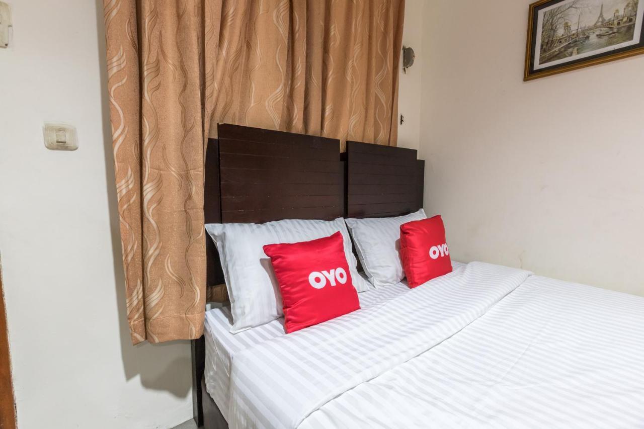 Oyo 1672 Wisma Barkah Jakarta