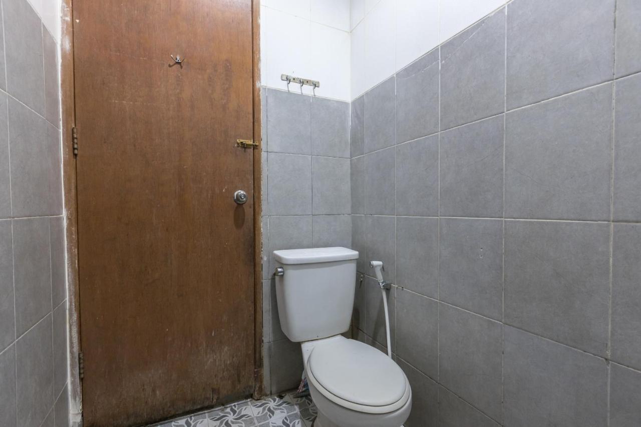 Oyo 1672 Wisma Barkah Hotel Jakarta