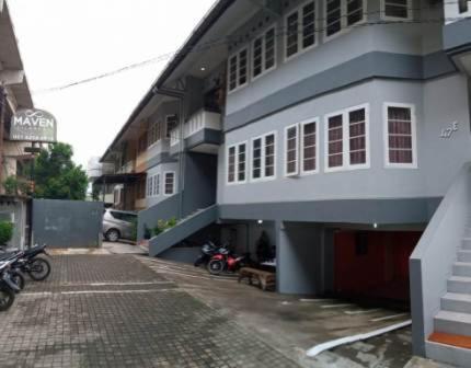 Khách sạn Maven Cilandak Jakarta