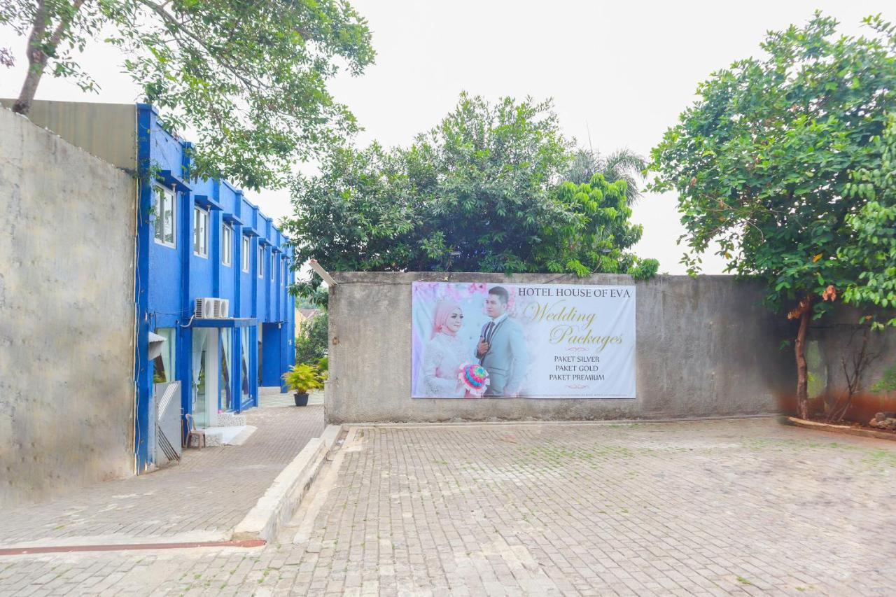 Hotel Reddoorz Syariah Near Ragunan Zoo 3 2*