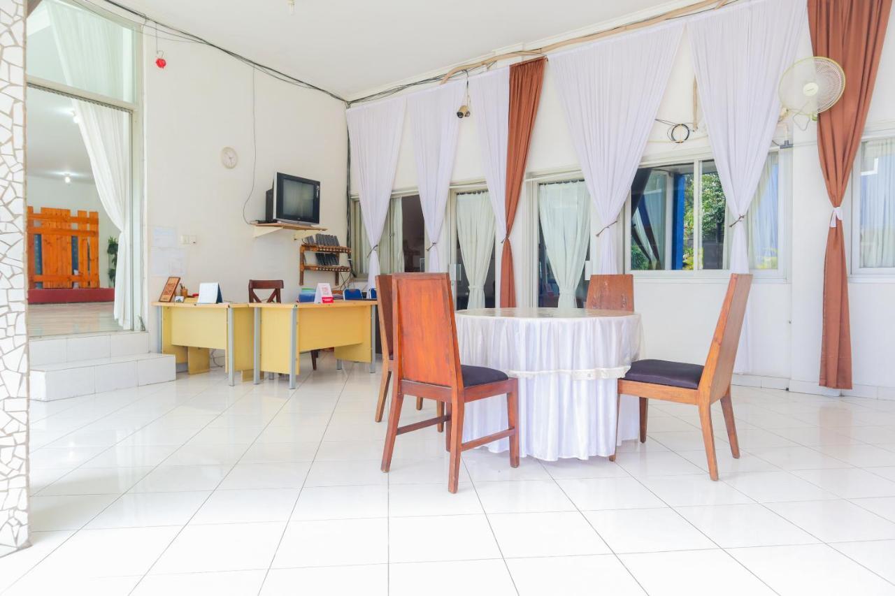 Reddoorz Syariah Near Ragunan Zoo 3 2* Jakarta