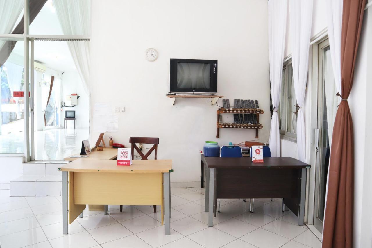 Hotel Reddoorz Syariah Near Ragunan Zoo 3