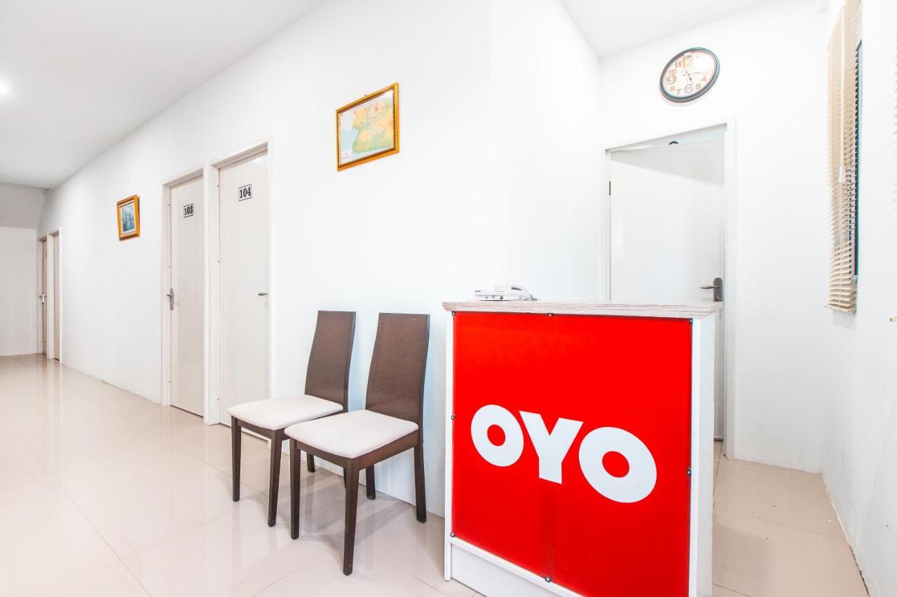 Oyo 907 Cakung Hotel