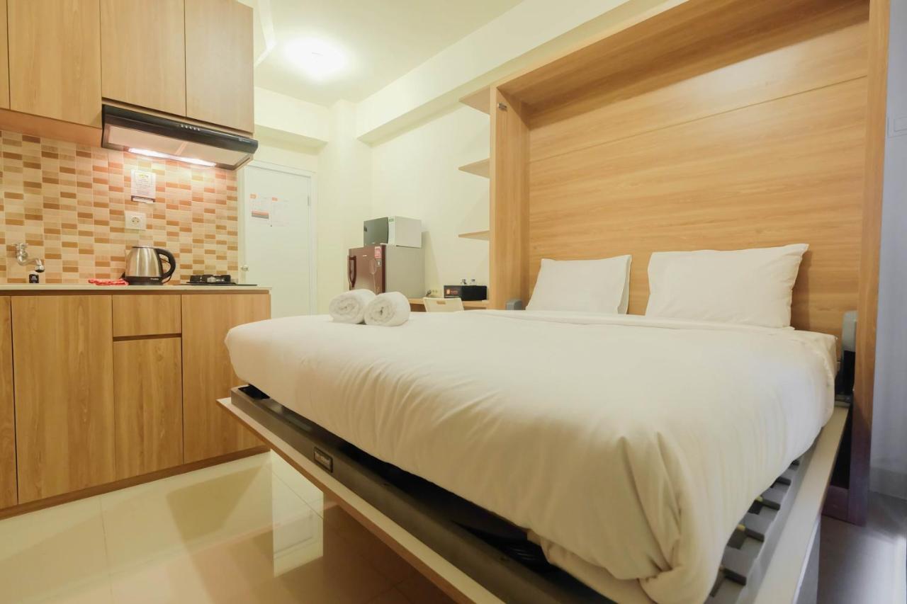 Modern At 26th Floor Pramuka By Travelio * Jacarta