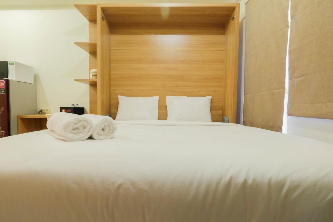 Modern At 26th Floor Pramuka By Travelio