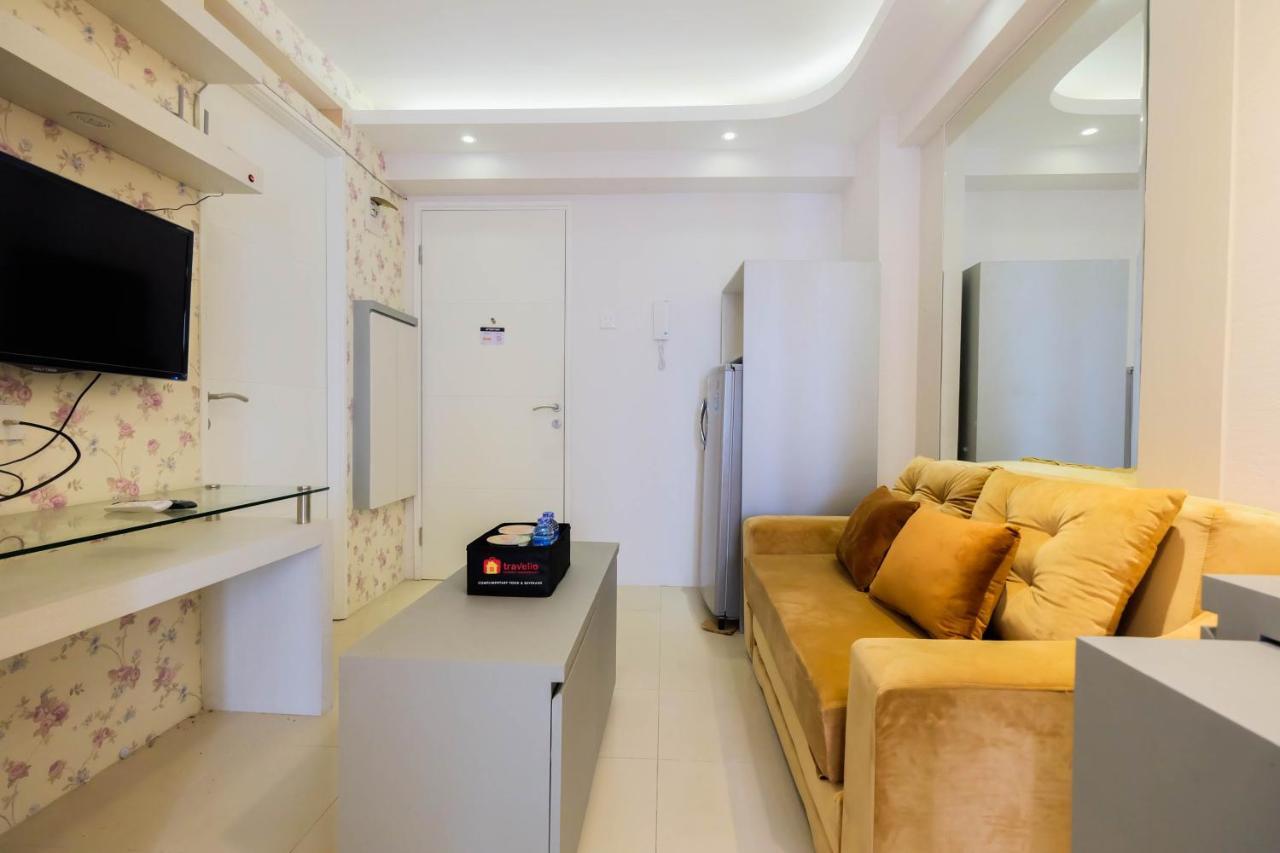 Cozy And Elegant 2br Bassura By Travelio * Jakarta