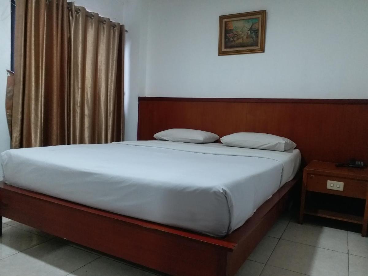 Hotel Oyo 2348 Ende Elok Jakarta