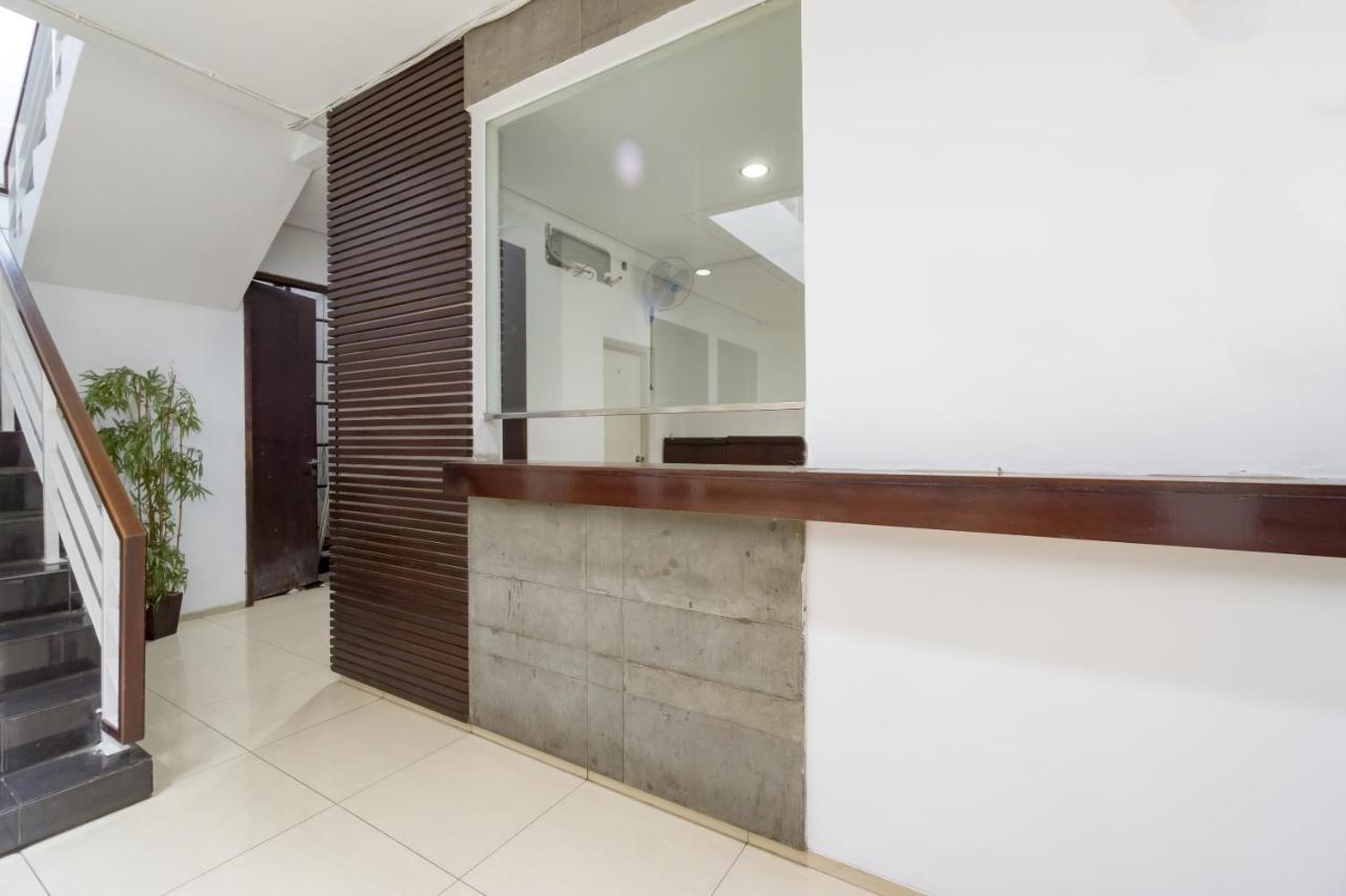 Hotel Oyo 1953 Stasiun Tebet Syariah Jakarta