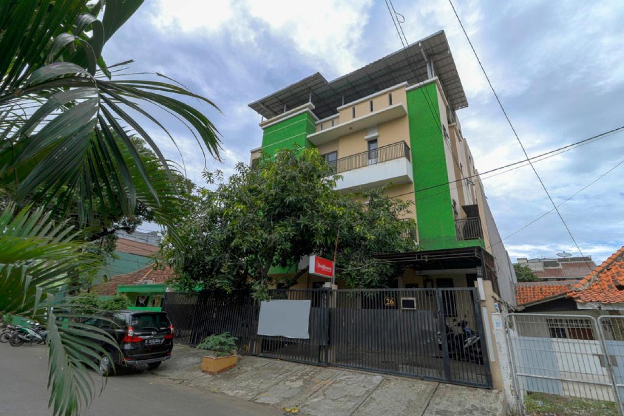 Reddoorz Plus Near Trisakti University
