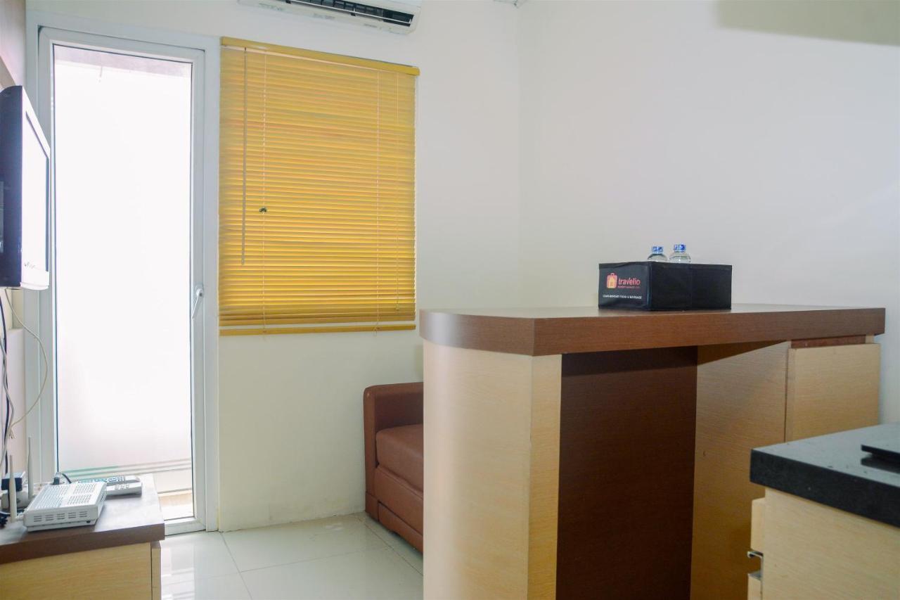 Fully Furnished And Cozy 2br At Pramuka By Travelio * Jakarta