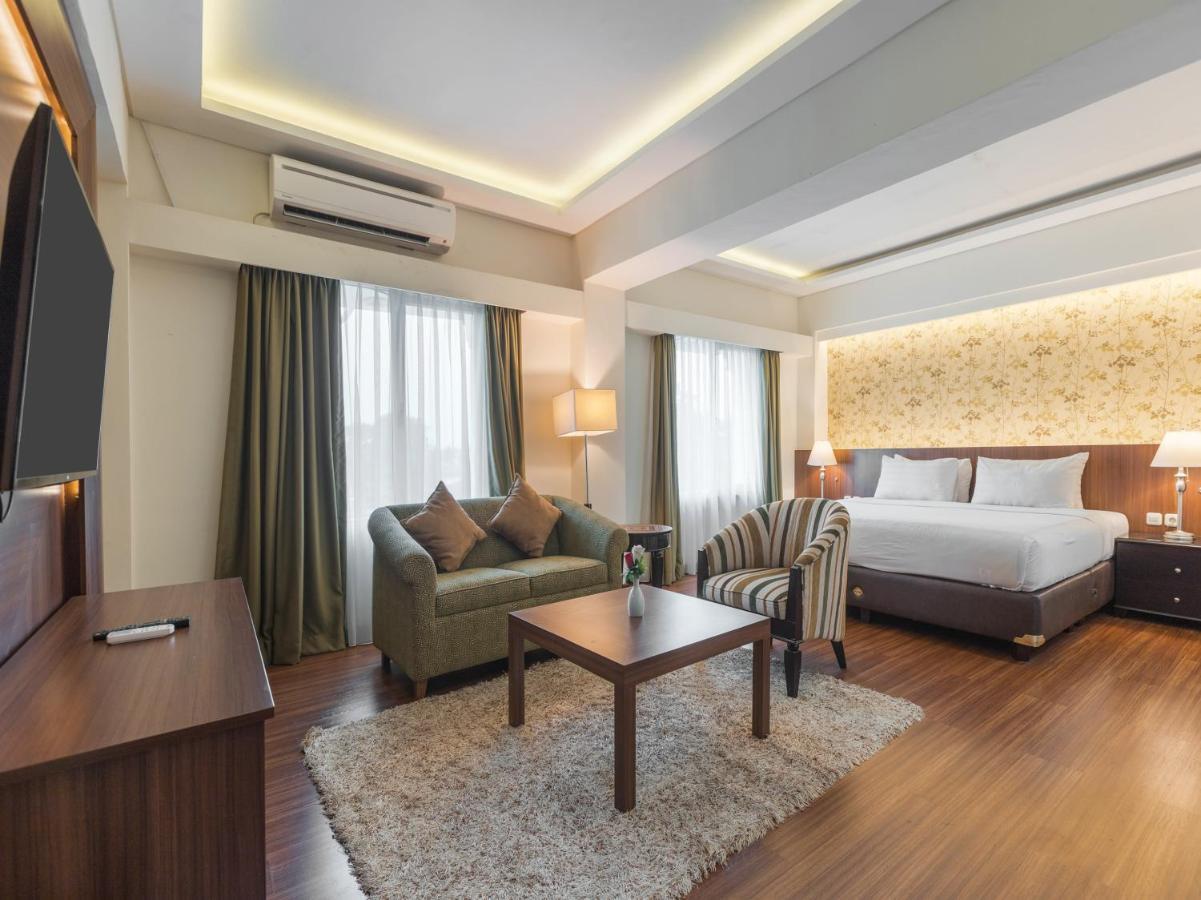 Sleepzzz Senayan Hotel