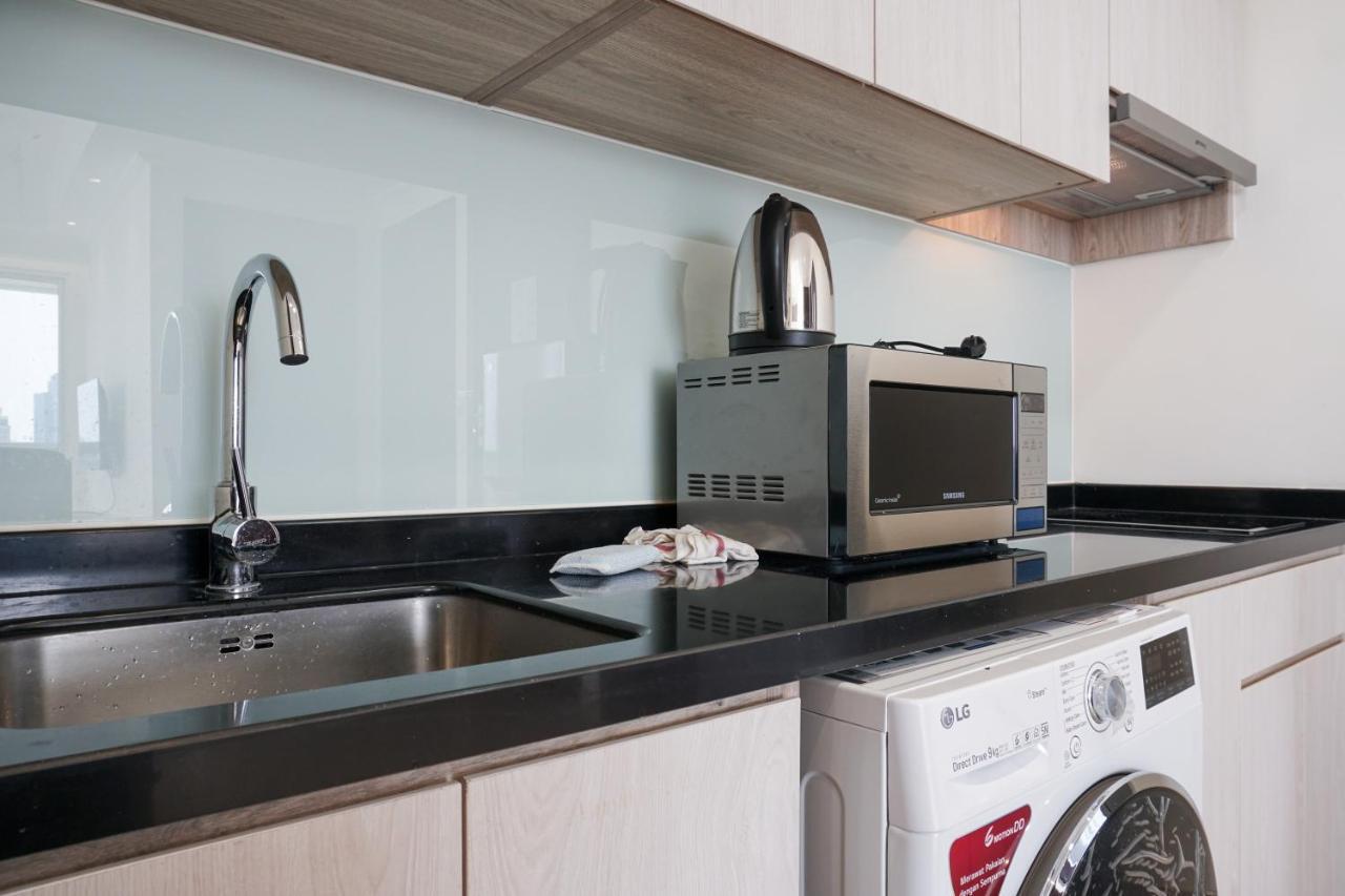 Apartment Price And Comfortable 2br With Private Lift At Menteng Park By Travelio Jakarta