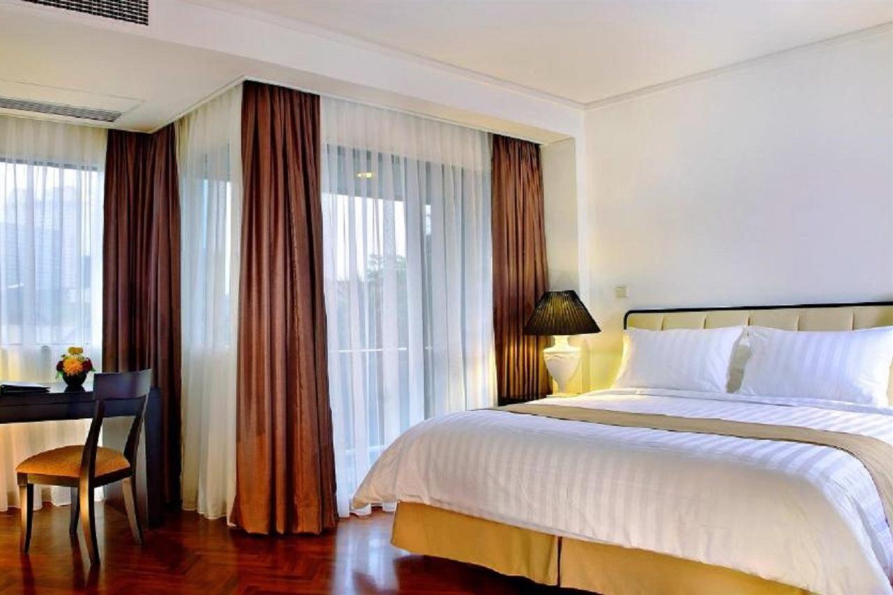 Oakwood Kuningan 4*
