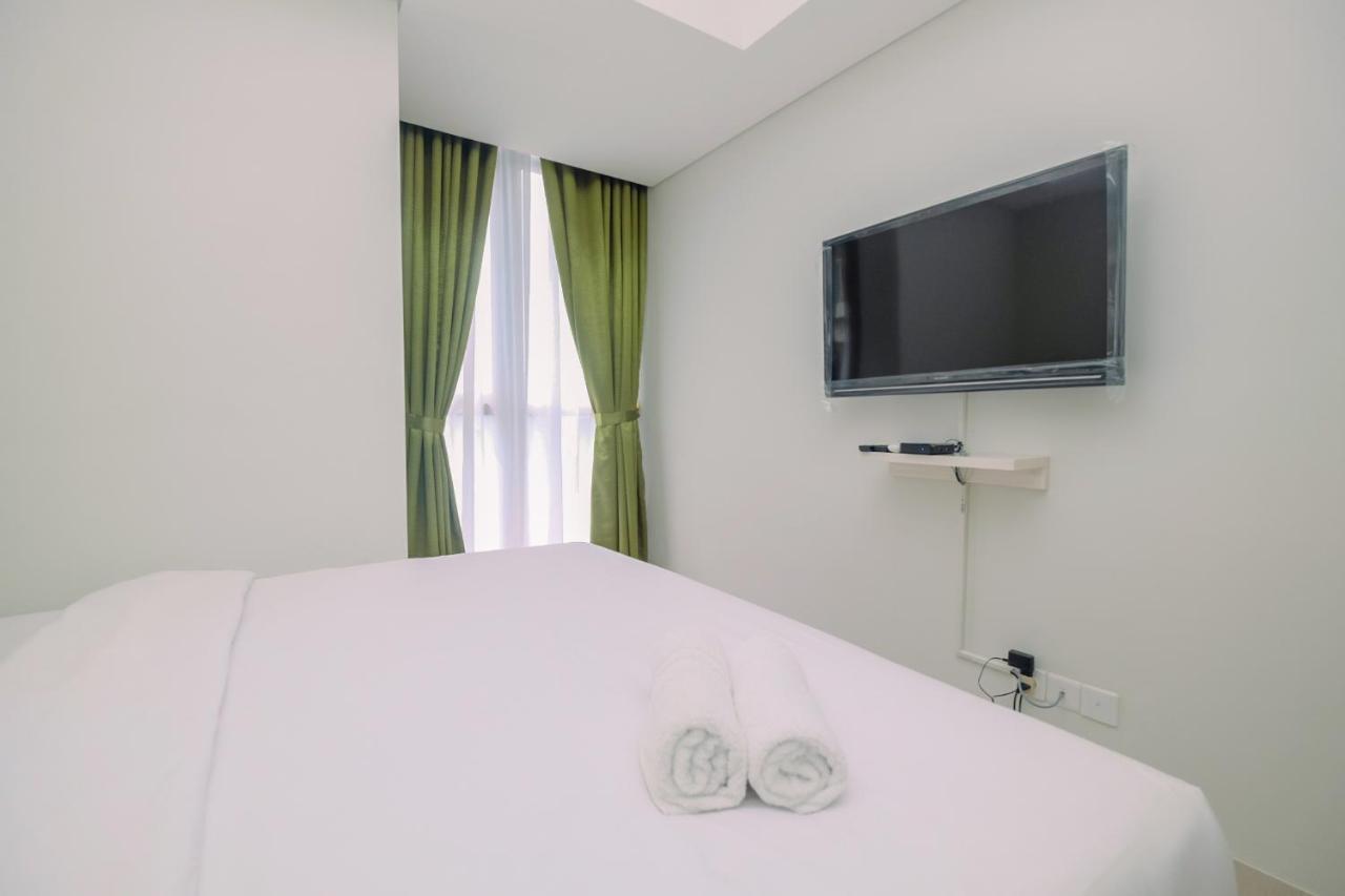 New Furnished 1br At Gold Coast Near Pik By Travelio *