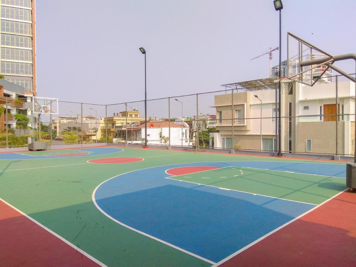 New Furnished 1br At Gold Coast Near Pik By Travelio *