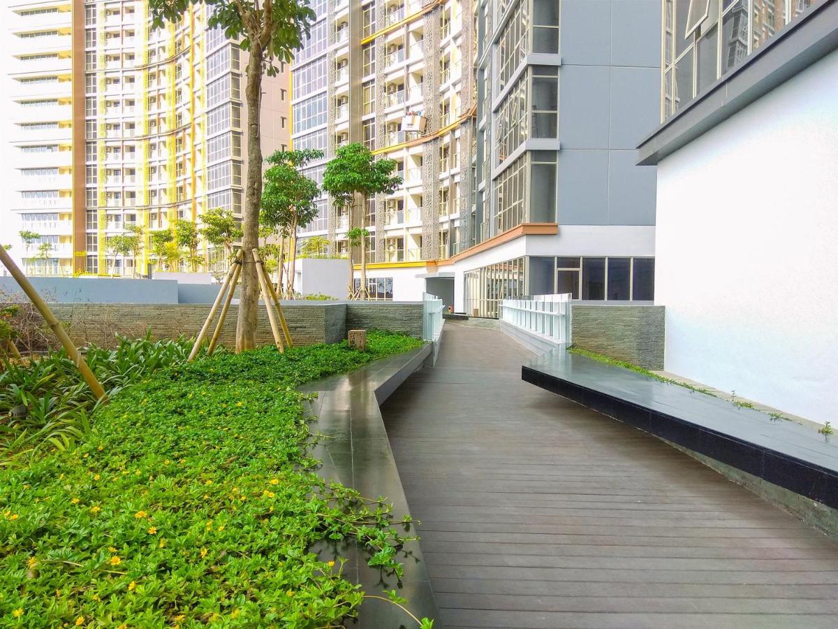 New Furnished 1br At Gold Coast Near Pik By Travelio * Jakarta