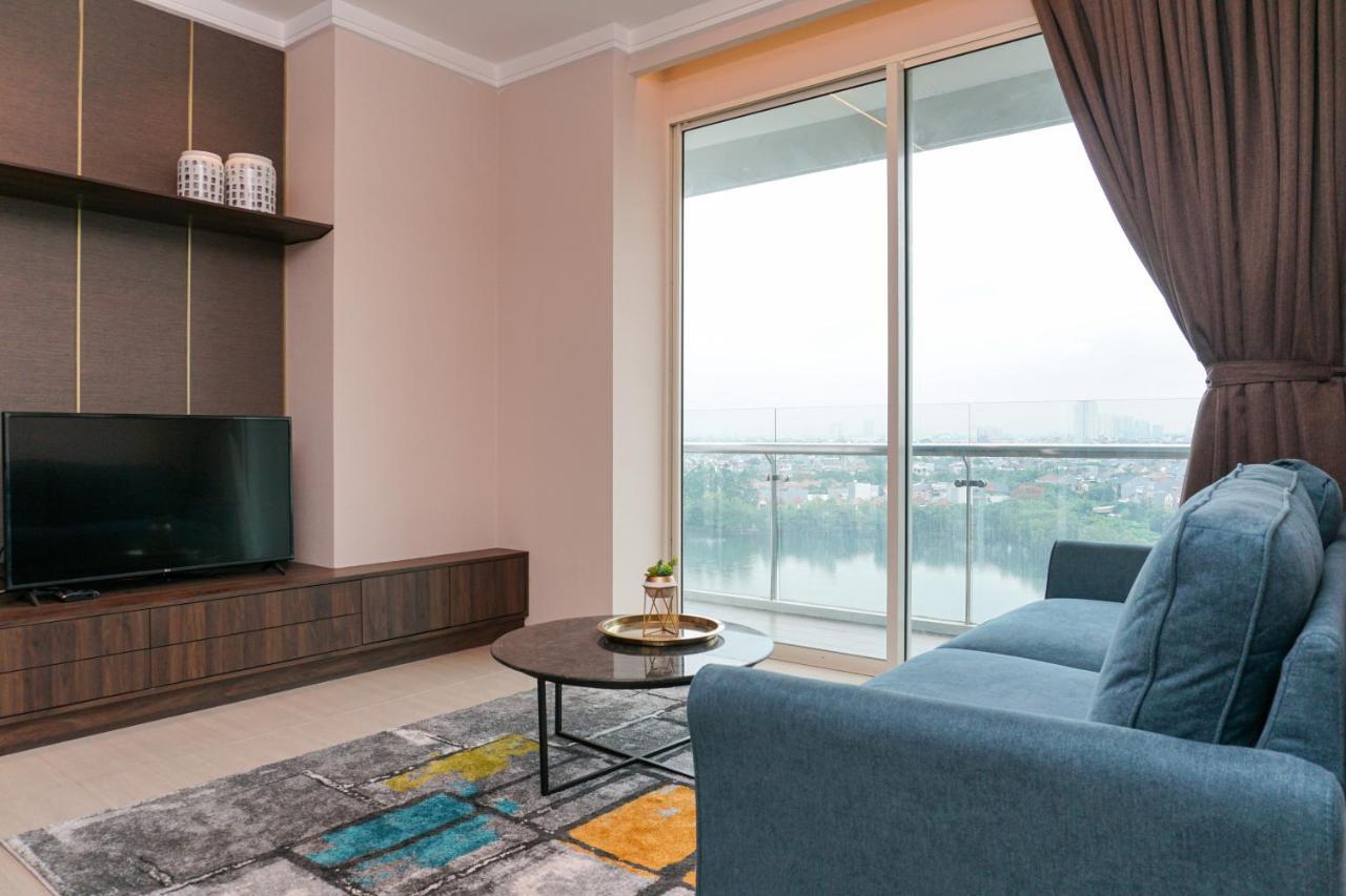Cozy And Comfy 2br Citralake By Travelio *