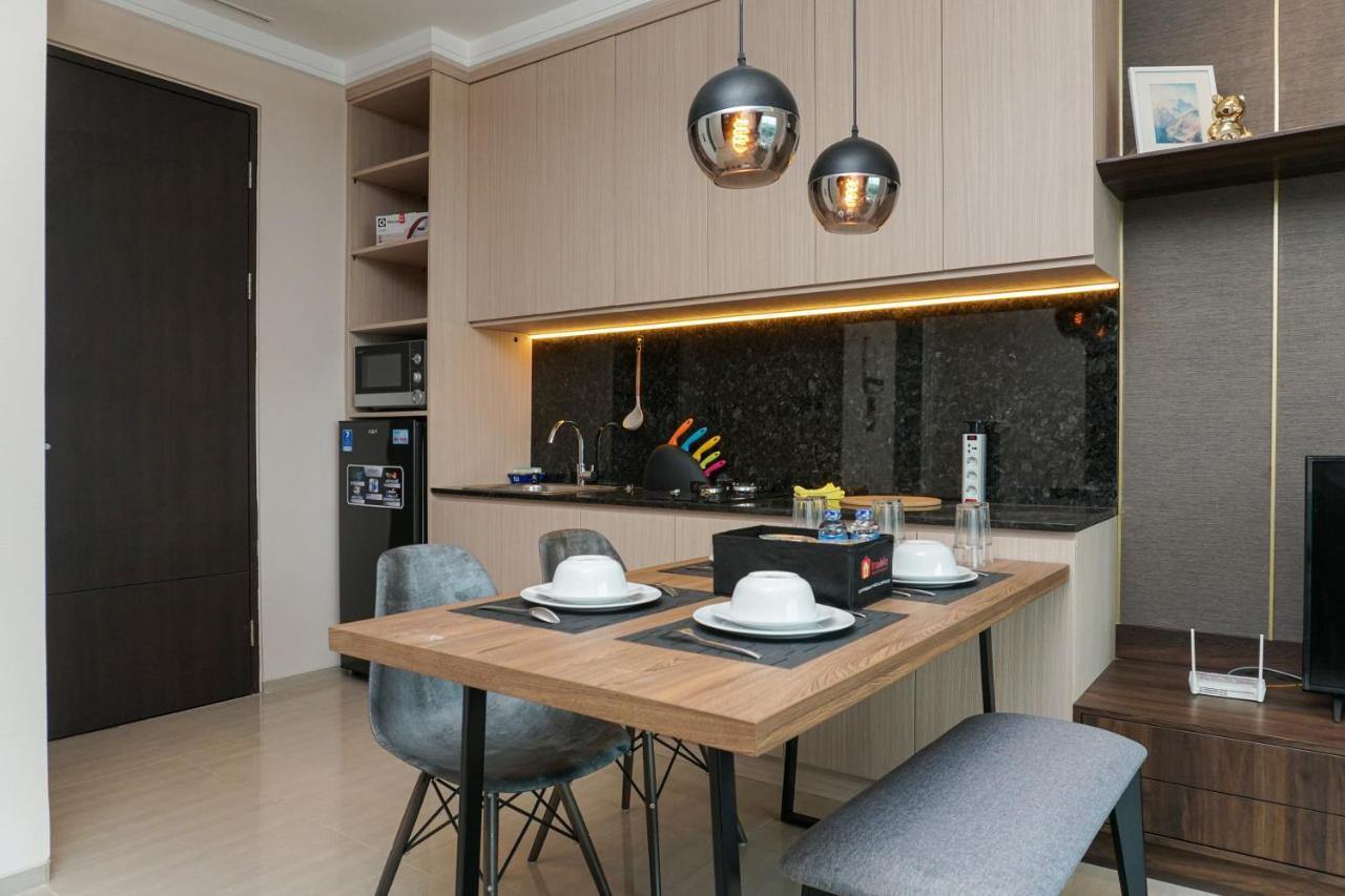 Cozy And Comfy 2br Citralake By Travelio * Jakarta
