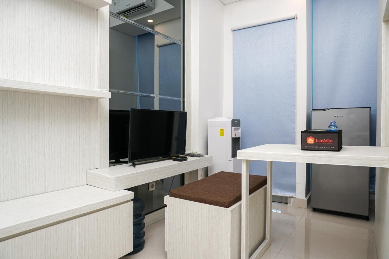 New Furnished 2br At Capitol Park By Travelio * Jakarta