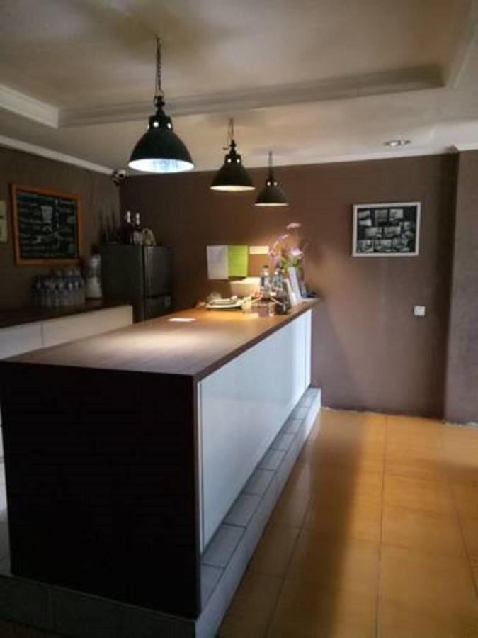 Venice Guest House Redpartner Jakarta
