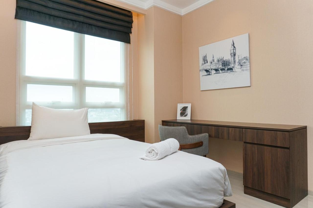Cozy And Comfy 2br Citralake By Travelio Apartment