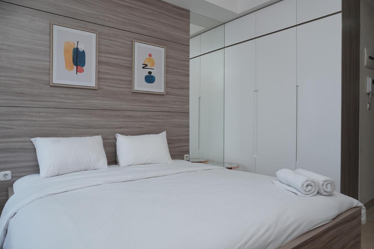 Cozy And Tranquil Menteng Park By Travelio Apartment